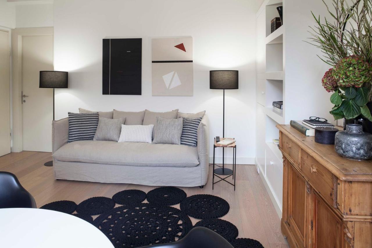 Lily Pads -Elegant Apartment- In The City Center 밀라노 외부 사진