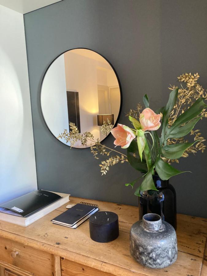 Lily Pads -Elegant Apartment- In The City Center 밀라노 외부 사진