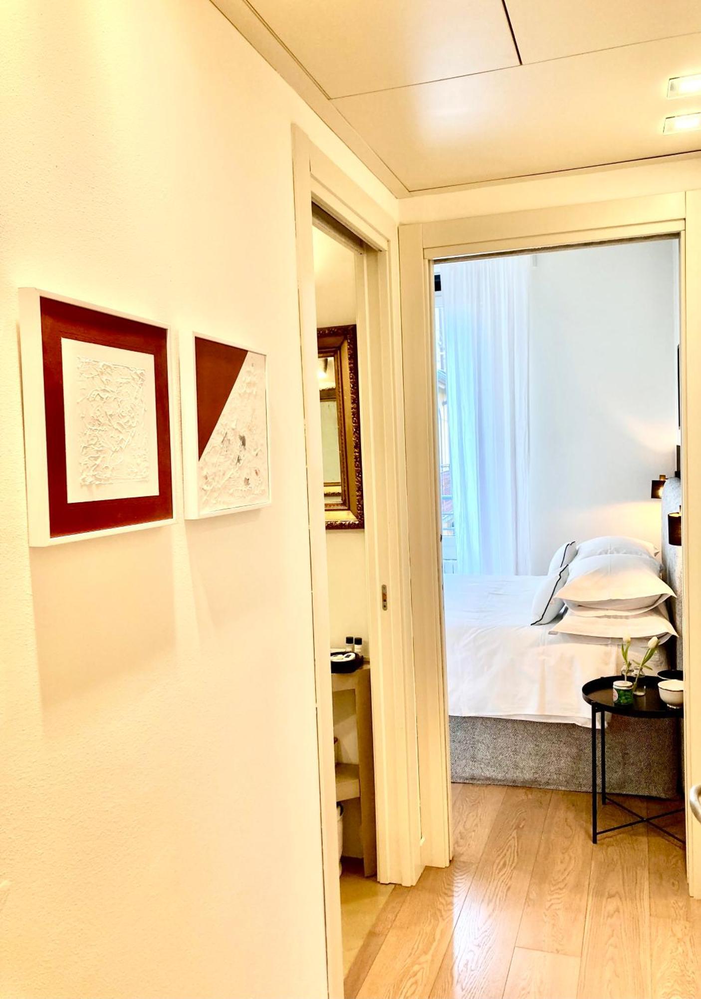 Lily Pads -Elegant Apartment- In The City Center 밀라노 외부 사진