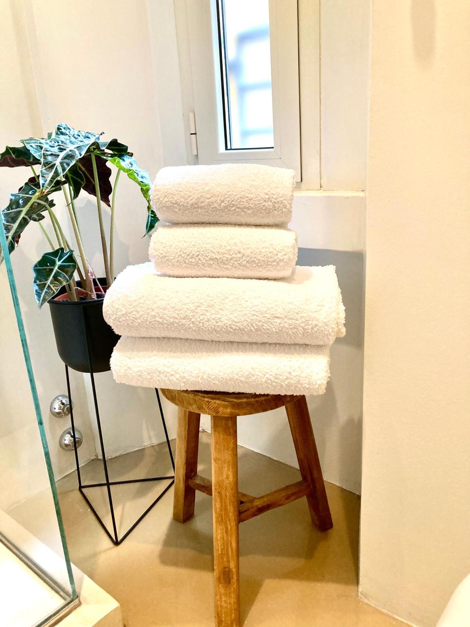 Lily Pads -Elegant Apartment- In The City Center 밀라노 외부 사진