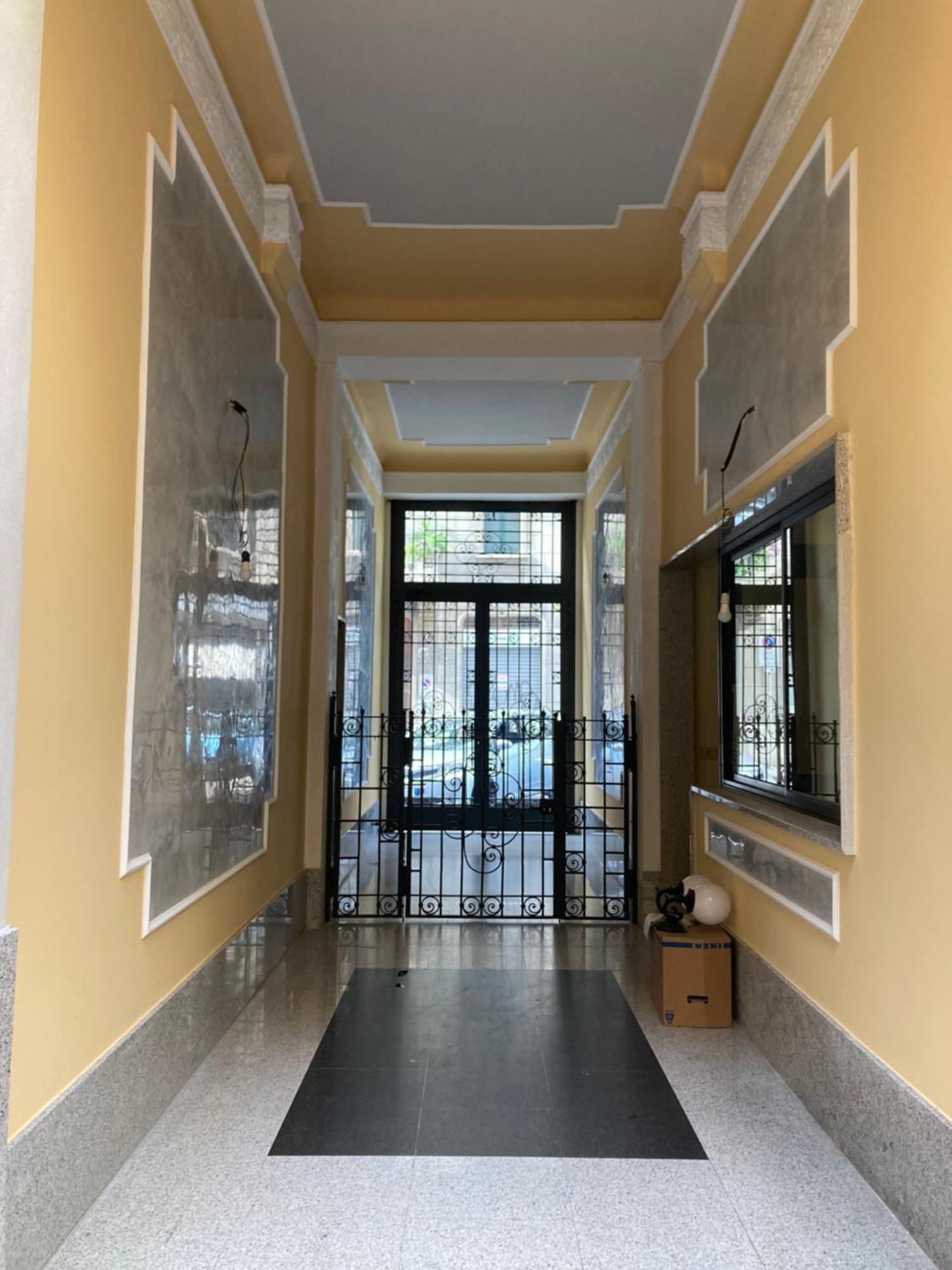 Lily Pads -Elegant Apartment- In The City Center 밀라노 객실 사진