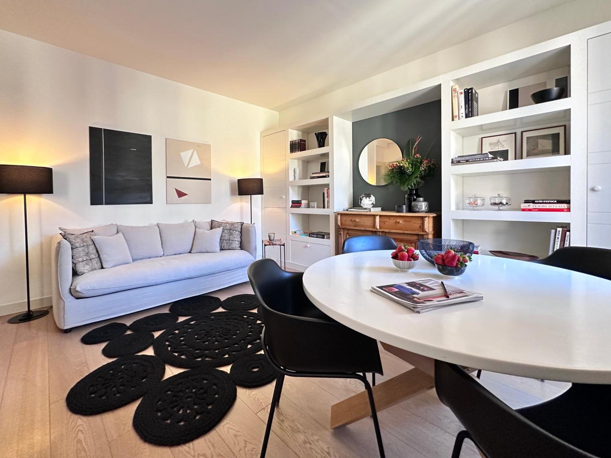 Lily Pads -Elegant Apartment- In The City Center 밀라노 외부 사진